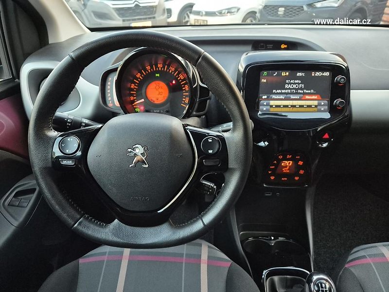 Peugeot 108 (2015) 1.0VTi 51KW Active Klimatronik - fotka 23 z 54