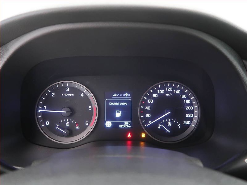 Hyundai Tucson (2016) 1.7 CRDi, Serv.kniha, Navi - fotka 11 z 20