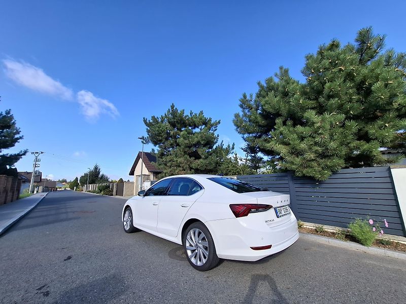 Škoda Octavia (2023) 2.0 TDI,CR,1 maj,nehav,ser. kn - fotka 8 z 24