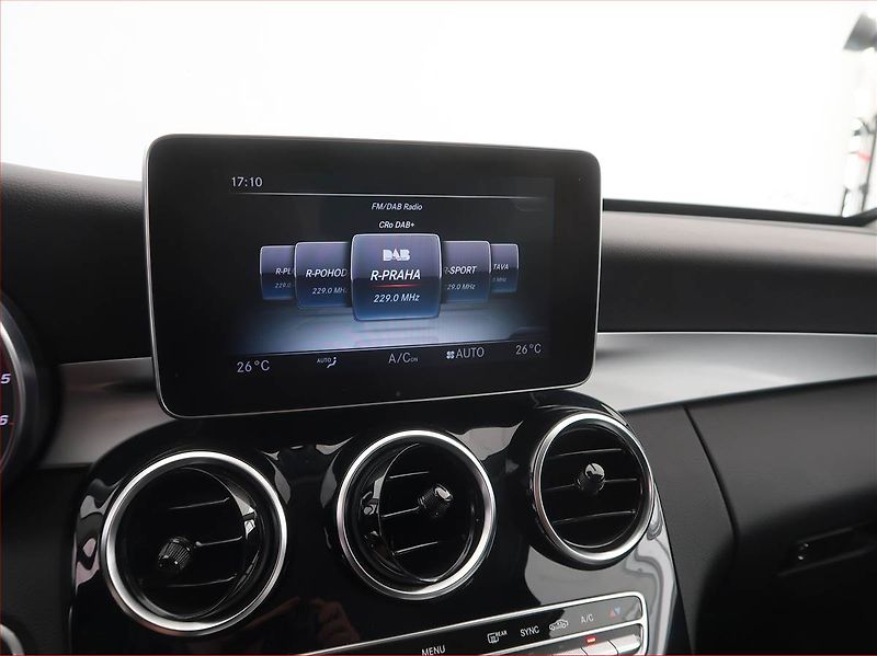 Mercedes-Benz Třídy C (2017) C 200 d, Automat, Serv.kniha - fotka 16 z 17