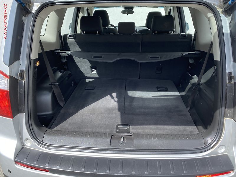 Chevrolet Orlando (2011) 1.8 i, Klima - fotka 7 z 15