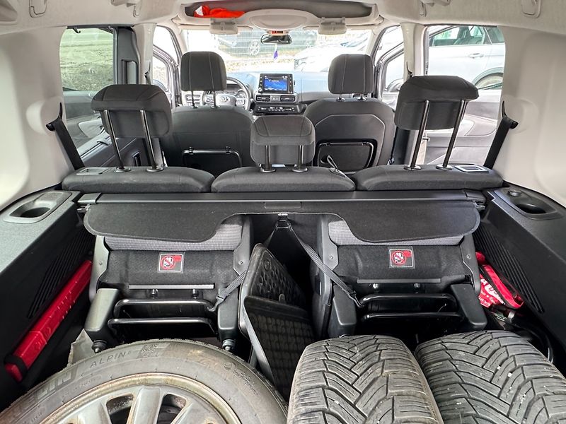 Toyota ProAce City Verso (2021) 1.2, 7míst, automat - fotka 27 z 30