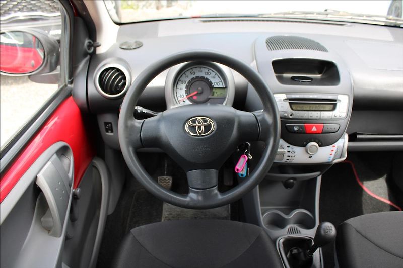 Toyota Aygo 1,0 VVT-i  NOVÉ V ČR - fotka 10 z 15