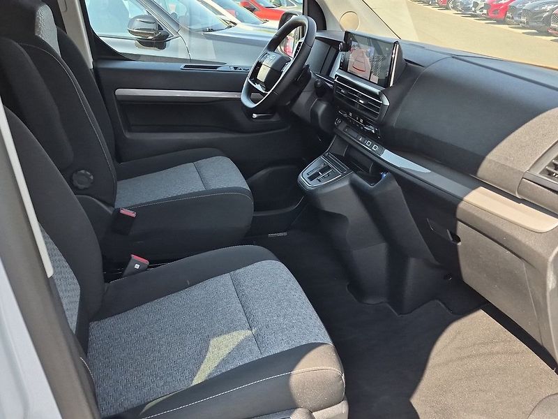 Toyota ProAce Verso Family 2.0D 130 kW 8 AT Family - fotka 12 z 29