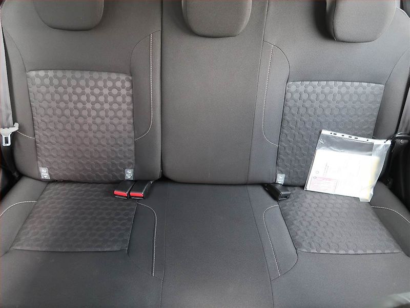 Dacia Logan (2013) 1.2 16V, Serv.kniha - fotka 10 z 14