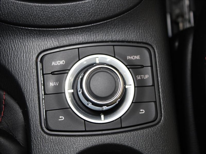Mazda CX-5 2,2 G175 AWD Rev.TOP Bílá KŮŽE - fotka 15 z 25