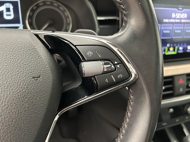 Škoda Scala 1.5 TSI Style - fotka 13 z 27