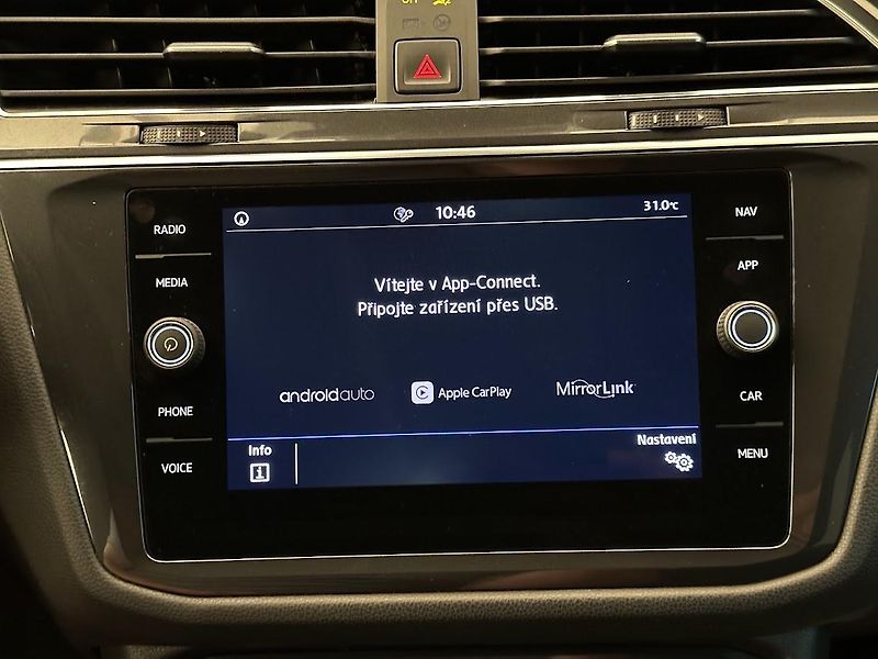 Volkswagen Tiguan (2020) 2.0 TDI DSG keyless - fotka 19 z 25