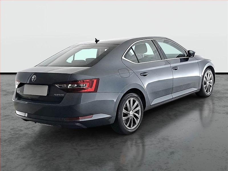 Škoda Superb (2017) 2.0 TDI, Automat, Bi-Xenony - fotka 5 z 19