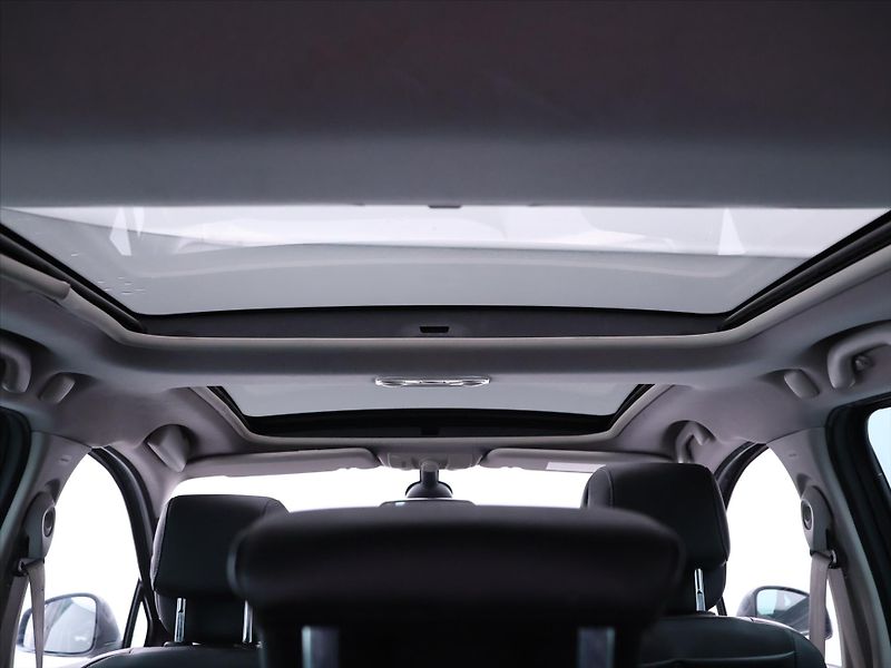 Renault Grand Scénic 1,5 dCi 81kW Pano - fotka 23 z 30