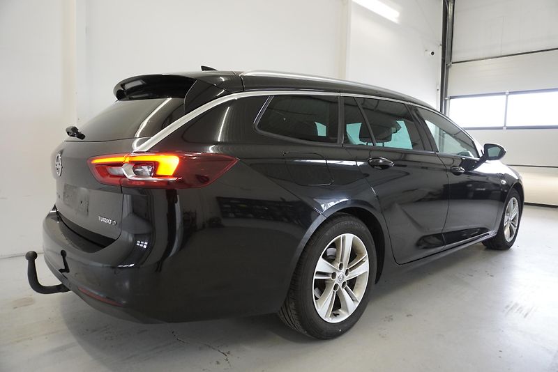 Opel Insignia 1,6 CDTI 100kW SPORTS TOURER A - fotka 5 z 29