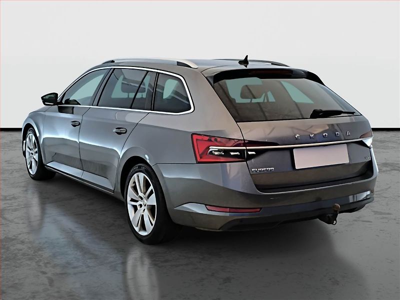 Škoda Superb (2022) 2.0 TDI - fotka 4 z 17