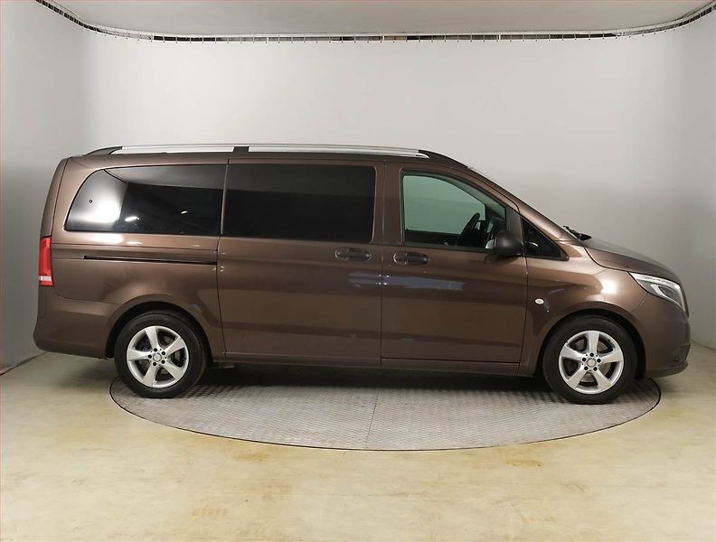 Mercedes-Benz Vito (2017) 119 CDI 4x4, Bus, 8Míst, ČR - fotka 6 z 21