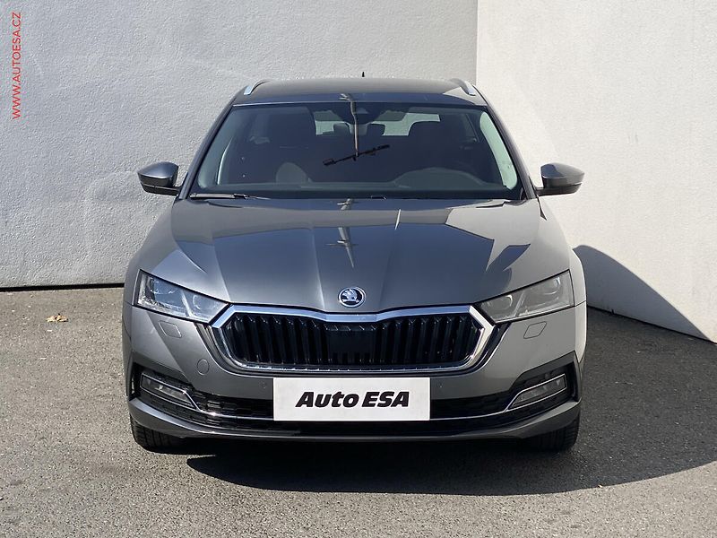 Škoda Octavia (2023) 2.0 TDi, ČR, Style, DSG, LED - fotka 2 z 19