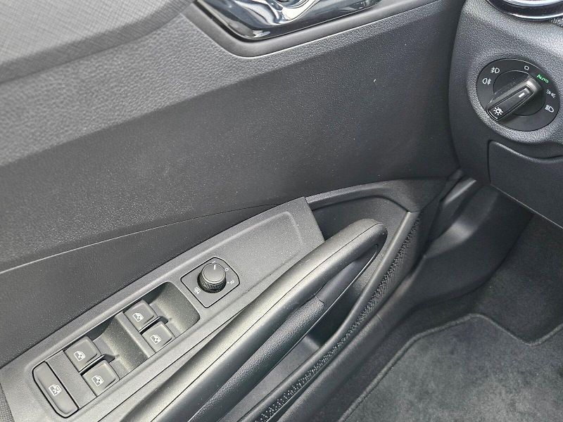 Škoda Fabia (2025) SELECTION MPI 59/1.0 M5F - fotka 21 z 26