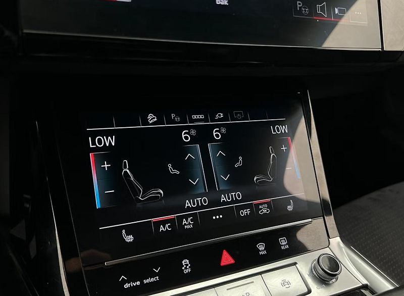 Audi Q8 e-tron 55 Q 360k Matrix Vzduch Pano - fotka 22 z 35