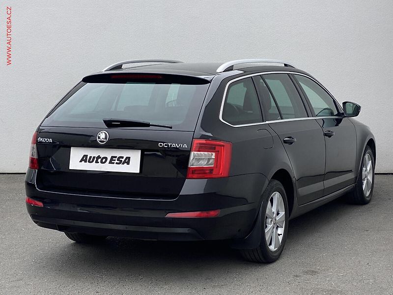 Škoda Octavia (2014) 2.0TDi, ČR, Elegance, bixen - fotka 4 z 18