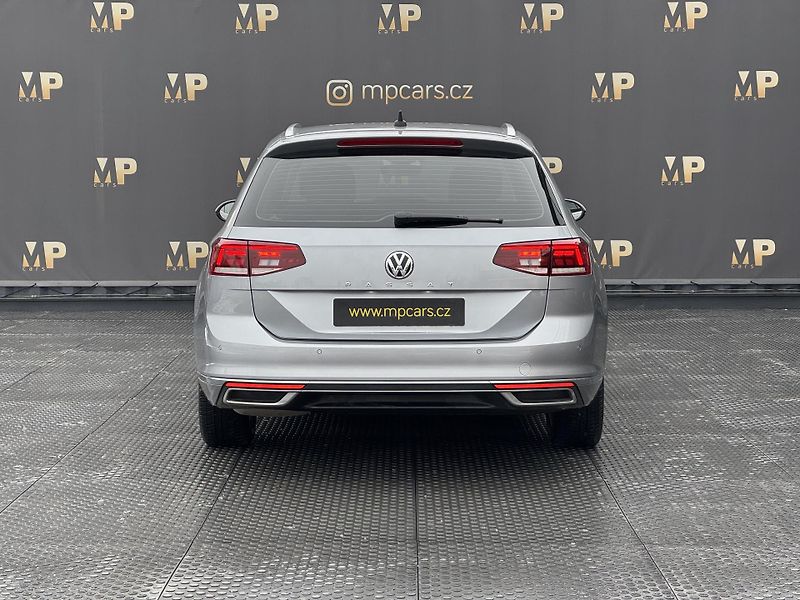 Volkswagen Passat (2020) 1.5TSi DSG Elegance, ČR, 360° - fotka 8 z 46