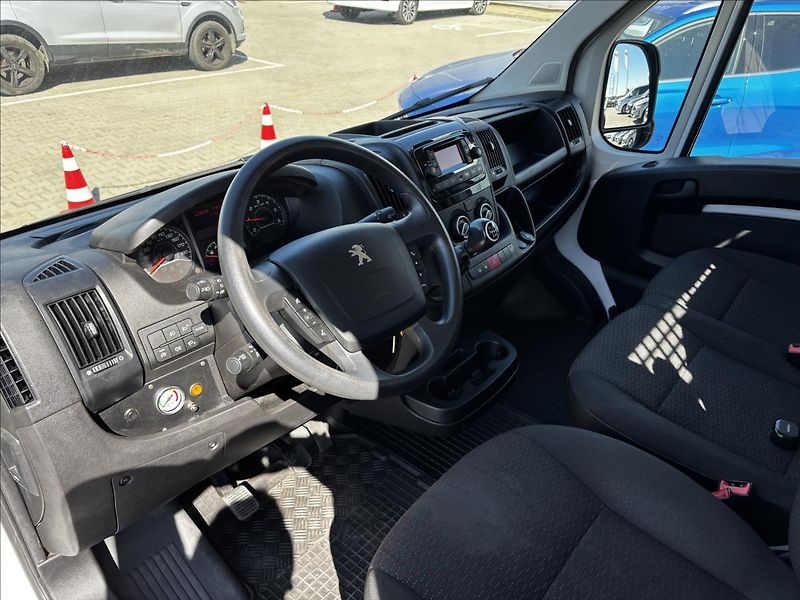 Peugeot Boxer 2,2 BlueHDI 140k 3500 L3 - fotka 15 z 21