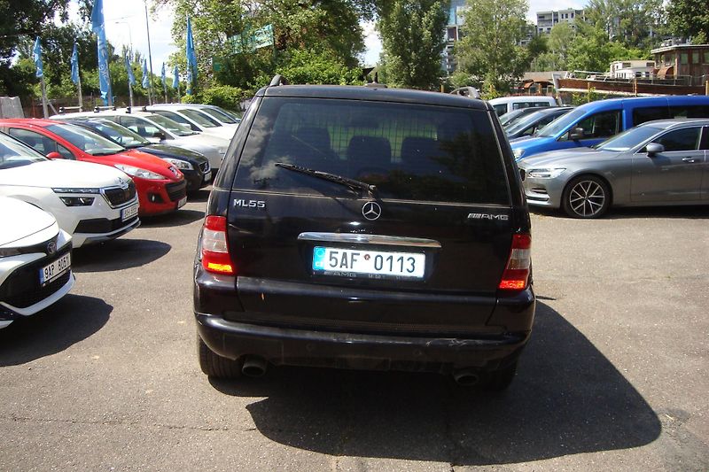 Mercedes-Benz Třídy M (2002) ML 55 AMG, ČR - fotka 6 z 51