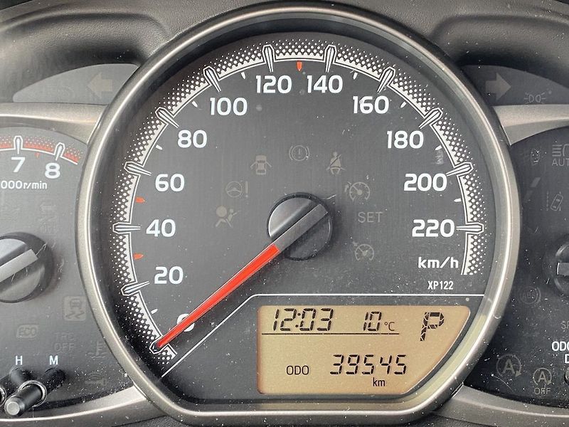 Toyota Yaris 1.33i, ČR, Active, automat - fotka 11 z 16