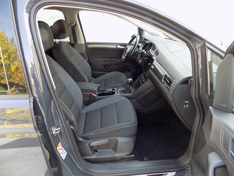 Volkswagen Touran (2018) 1.6TDI/JOIN/DSG/NAVI/LED/DPH/ - fotka 14 z 47