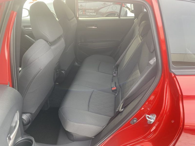 Toyota Corolla Cross 1.8 Hybrid MC25 Style - fotka 10 z 25