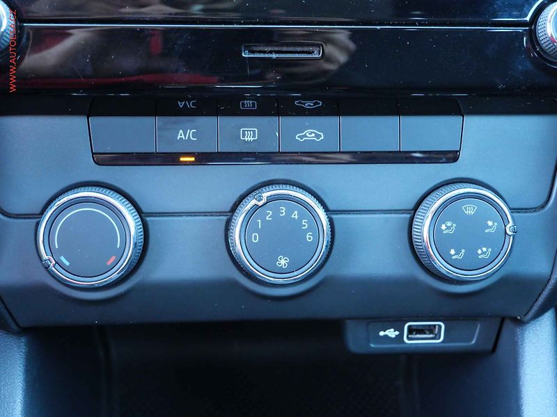 Škoda Octavia (2018) 1.4 G-TEC, 1.maj, Ambition - fotka 13 z 17