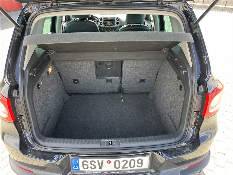 Volkswagen Tiguan 2,0 TDi 100kw 4x4 DSG Panorama - fotka 9 z 33