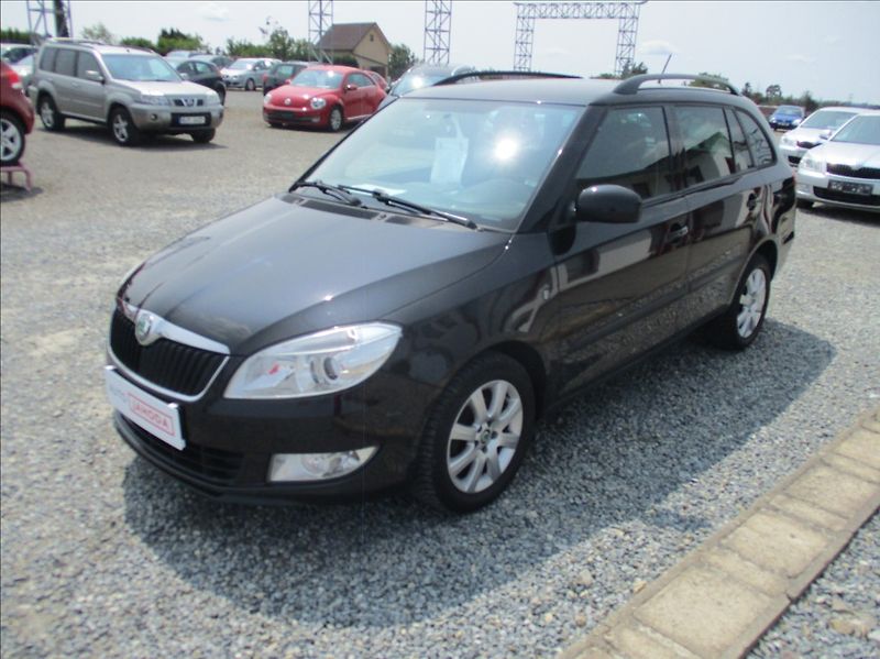 Škoda Fabia 1,2 TSI, aut. klima, servis, - fotka 3 z 32