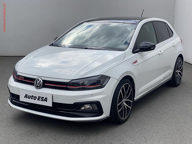 Volkswagen Polo (2018) 2.0TSi, GTi, DSG, LED - fotka 3 z 17