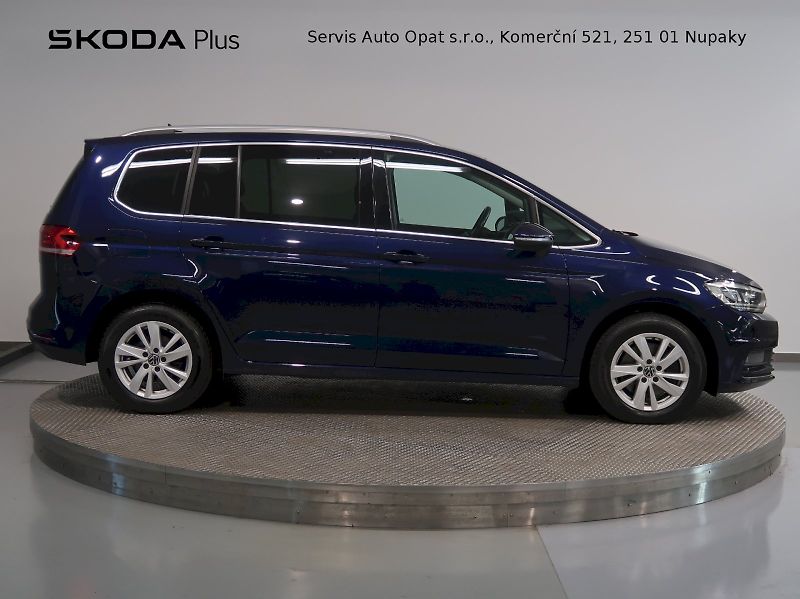 Volkswagen Touran (2023) HIGHLINE 2.0TDI 110KW DSG - fotka 3 z 37