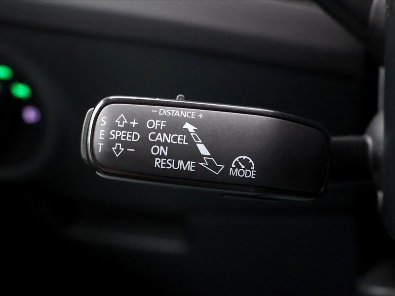 Škoda Superb 2,0 TDI DSG 4x4 Sportline - fotka 21 z 39
