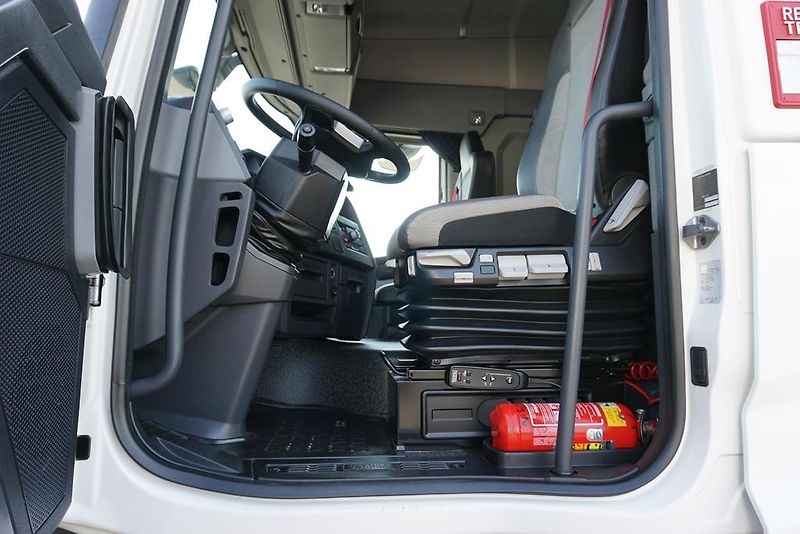 Renault Trucks T (2020) 460 / ACC / EURO  6 / SLEEPER  - fotka 42 z 51