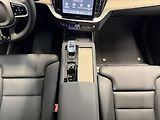 Volvo XC90 (2026) B5 2.0L 250+14 HP AT8 AWD PLUS - náhled 13