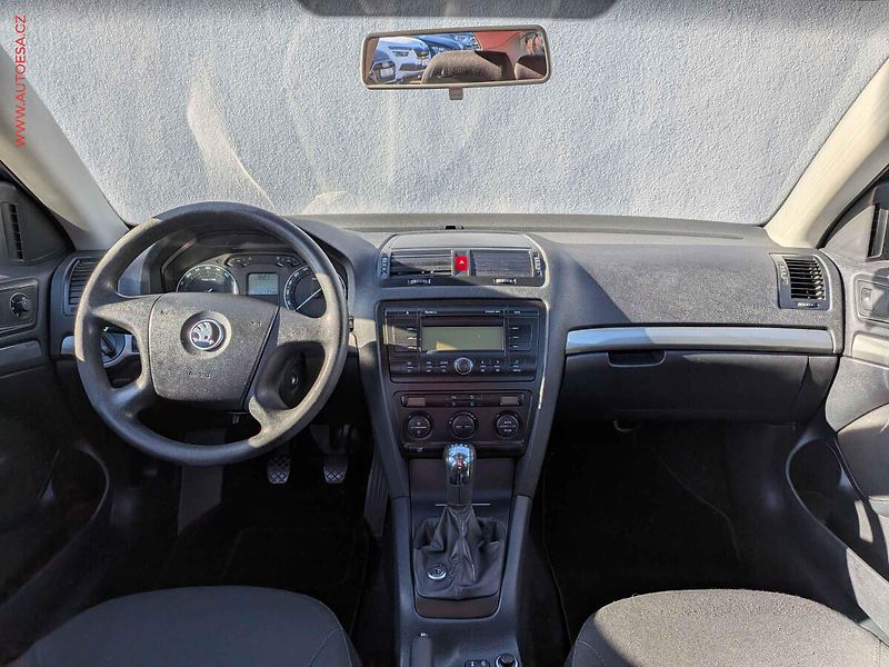 Škoda Octavia (2007) 1.9 TDi, ČR, autoAC, temp - fotka 8 z 13