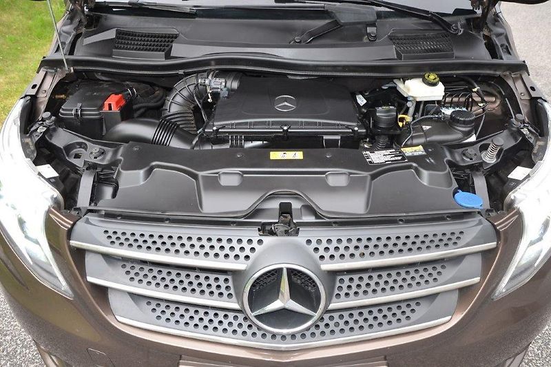 Mercedes-Benz Vito 116 CDi 7 míst, automat 7G  - fotka 31 z 41