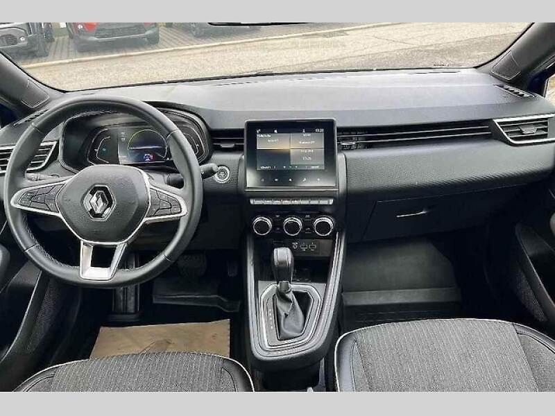 Renault Clio 1.6 E-Tech Hybrid.