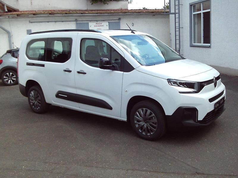 Citroën Berlingo (2026) XL PLUS Profi Petrol 110k Man - fotka 3 z 16