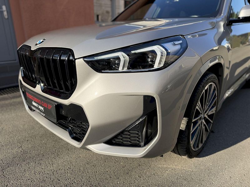 BMW X1 xDrive23d M-Sport LED Garance - fotka 11 z 46