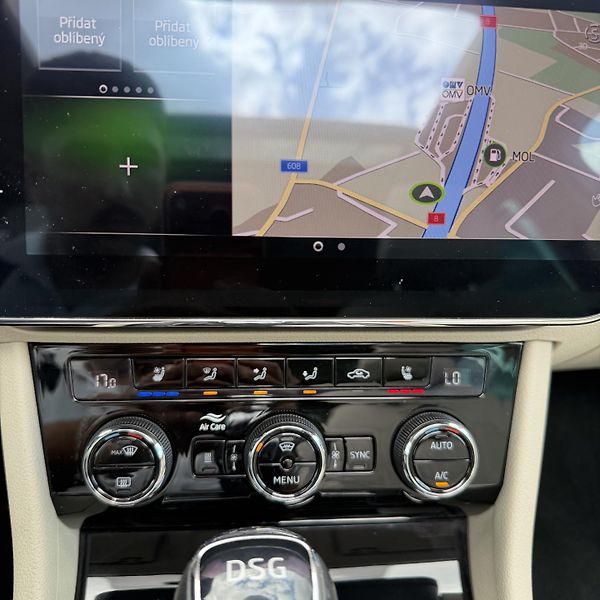 Škoda Superb (2021) Škoda Superb 1.4 TSI IV L&K - fotka 18 z 19