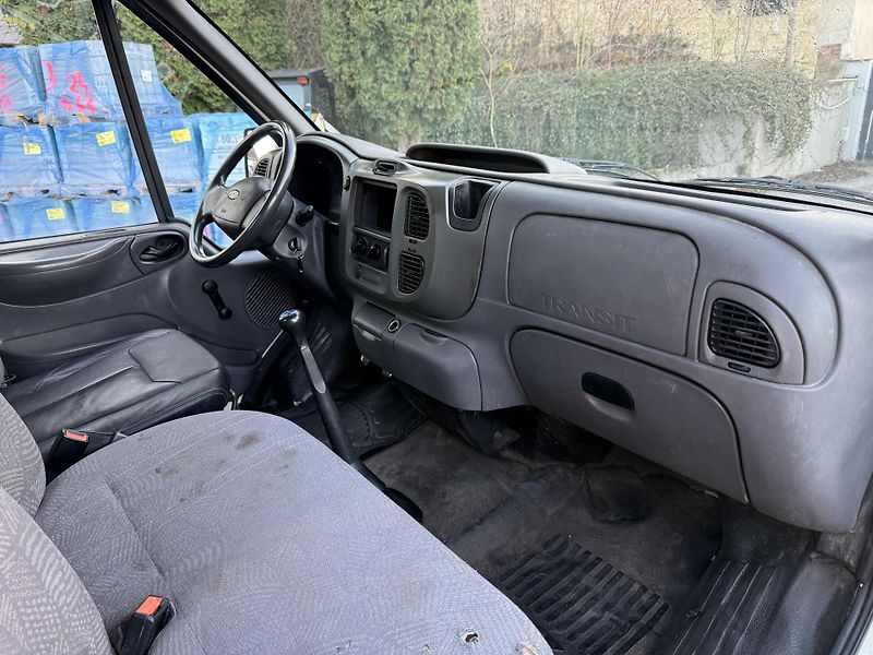 Ford Transit 2.4l 66 kW - fotka 19 z 20