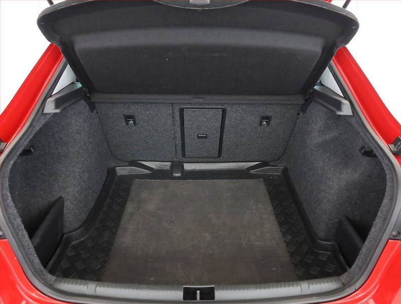 Seat Toledo (2015) 1.2 TSI, Serv.kniha, Navi - fotka 17 z 18