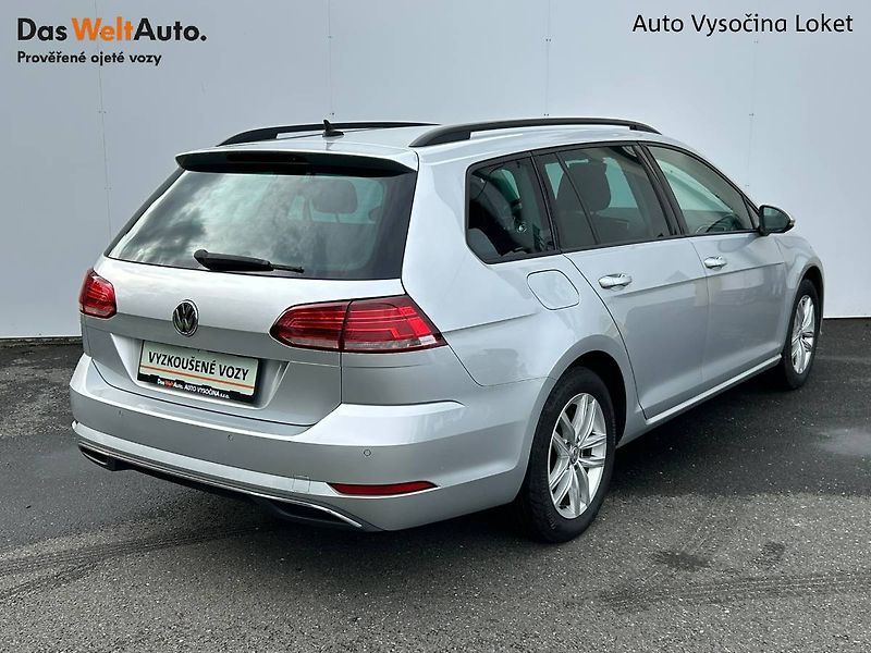 Volkswagen Golf (2020) 1.6 TDI 85 kW MANUÁL - fotka 2 z 35