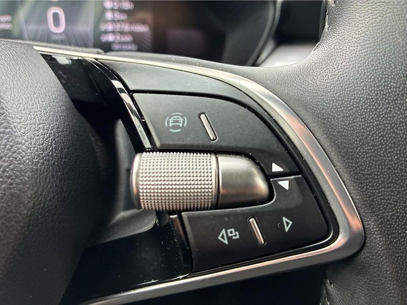 Škoda Fabia 1,0 TSI / 70 kW Selection, Taž - fotka 26 z 28