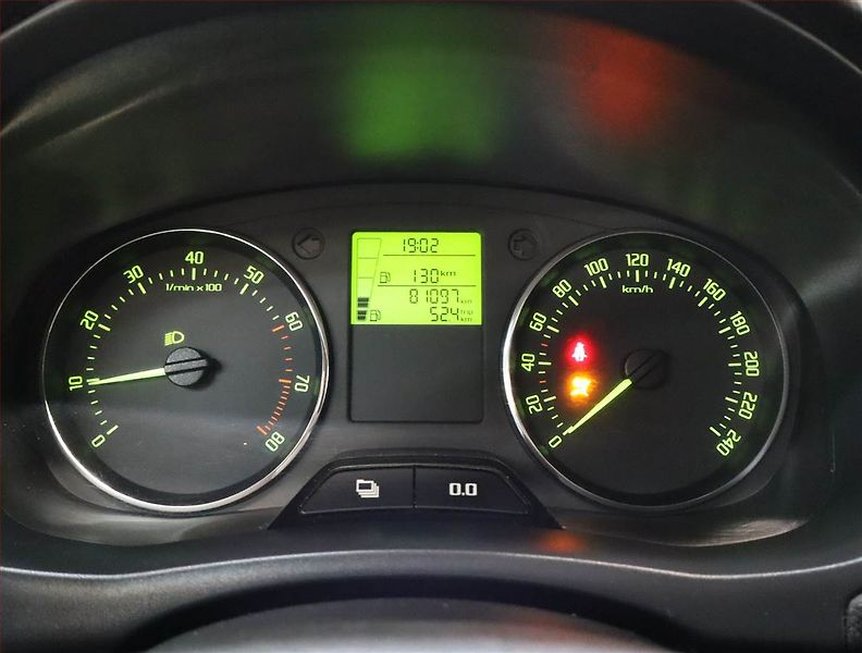 Škoda Fabia (2010) 1.2 12V - fotka 11 z 16