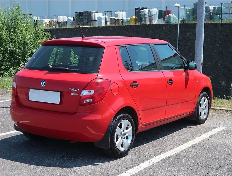 Škoda Fabia (2012) 1.2 12V, Serv.kniha - fotka 5 z 14