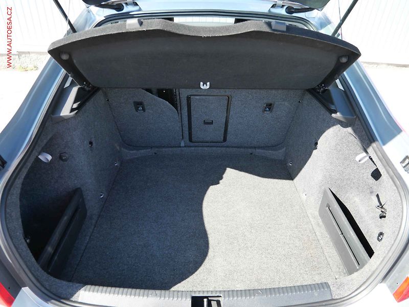 Škoda Octavia (2014) 2.0 TDi, ČR, servis.kniha - fotka 7 z 21