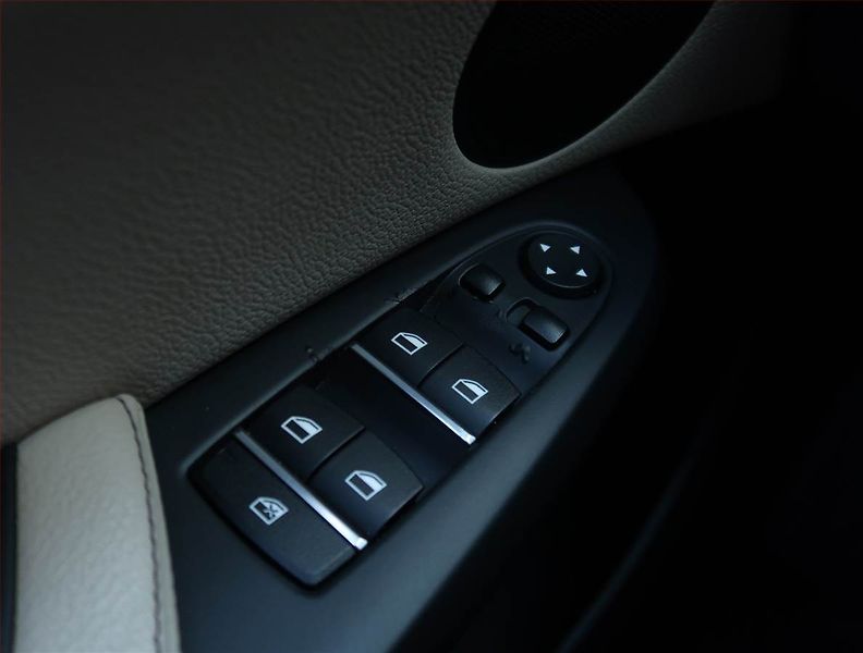 BMW X3 (2012) xDrive35d, 4X4, Automat, ČR - fotka 18 z 27