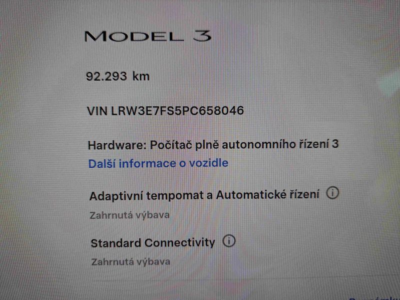Tesla Model 3 RWD LED ACC 18ALU NAVI  SOH92% - fotka 14 z 16